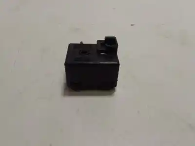 Peça sobressalente para automóvel em segunda mão relé para automóvel por toyota avensis berlina (t25) 2.0 sol sedán referências oem iam 8665013010  