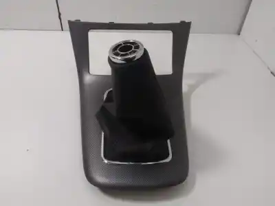 Peça sobressalente para automóvel em segunda mão forra da alavanca de velocidades por toyota avensis berlina (t25) 2.0 sol sedán referências oem iam bourbon8493  