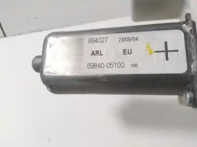 Peça sobressalente para automóvel em segunda mão motor elevador vidro traseiro esquerdo por toyota avensis berlina (t25) 2.0 sol sedán referências oem iam 6984005100  