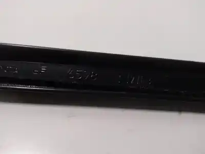 Pièce détachée automobile d'occasion bras d essuie-glace avant droit pour toyota avensis berlina (t25) 2.0 sol sedán références oem iam 6598nwb  