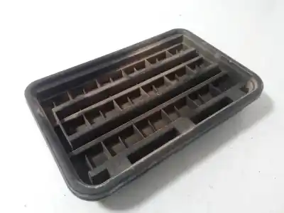 Second-hand car spare part air ventilation grille for bmw serie 3 berlina (e90) 320d oem iam references 64226962293