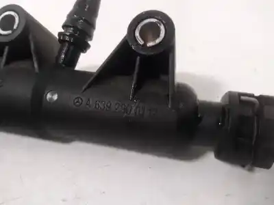 Pièce détachée automobile d'occasion pompe d'embrayage pour mercedes-benz vito (w639) basic, combi 109 cdi compacto (639.601) références oem iam a6392900112  