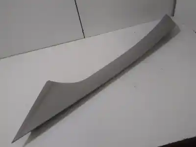 Pièce détachée automobile d'occasion enjoliveur pour citroen berlingo station wagon xtr références oem iam 9681031677