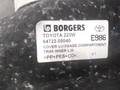 Pièce détachée automobile d'occasion enjoliveur pour toyota avensis berlina (t25) 2.0 sol sedán références oem iam 6472205040  
