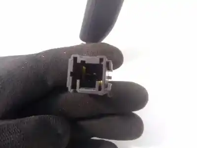 Peça sobressalente para automóvel em segunda mão chicote / encaixe cinto segurança por citroen c4 lim. business referências oem iam 96748537xt   Peça sobressalente para automóvel em segunda mão chicote / encaixe cinto segurança por citroen c4 lim. business referências oem iam 96748537xt
