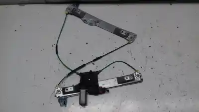 Recambio de automóvil de segunda mano de elevalunas delantero derecho para opel corsa d ´´111 years´´ referencias oem iam 72005001d300402  