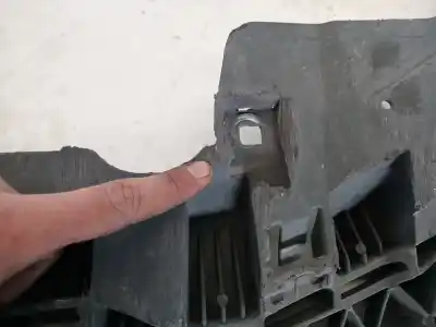 Peça sobressalente para automóvel em segunda mão pára choques frontal por audi a3 sportback (8va) ambiente referências oem iam 8v3807233  