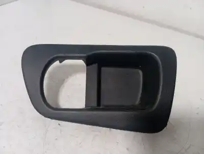 Pièce détachée automobile d'occasion enjoliveur pour nissan qashqai (j10) acenta références oem iam 82683jd00a