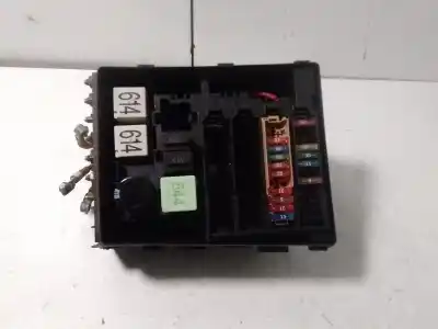 Pièce détachée automobile d'occasion boîtes à fusibles pour audi tt (8j3/8j9) 3.2 v6 24v références oem iam 8j0937503