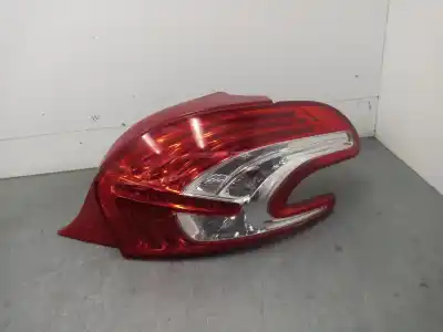 Pièce détachée automobile d'occasion feu arrière droit pour peugeot 208 style références oem iam 967262838003