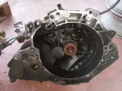 Second-hand car spare part gearbox for opel corsa d ´´111 years´´ oem iam references 55565178  