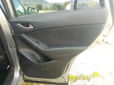 Автозапчастина б/у обликка задніх правіх дверей для mazda cx-5 cx-5 посилання на oem iam ks0168520a