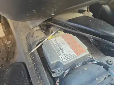Pezzo di ricambio per auto di seconda mano Centralina Airbag per MERCEDES CLASE M (W163) 270 CDI (163.113) Riferimenti OEM IAM 1635421318  