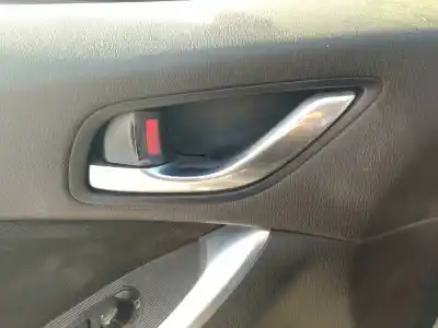 Автозапчастина б/у ліва передня внутрішня ручка для mazda cx-5 cx-5 посилання на oem iam kd5359330