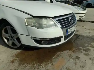 Pièce détachée automobile d'occasion le pare-choc avant pour volkswagen passat berlina (3c2) passat berlina 3c2 références oem iam 3c0807217  