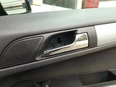 Second-hand car spare part Interior Right Front Handle for OPEL ZAFIRA B ZAFIR B OEM IAM references 848773  