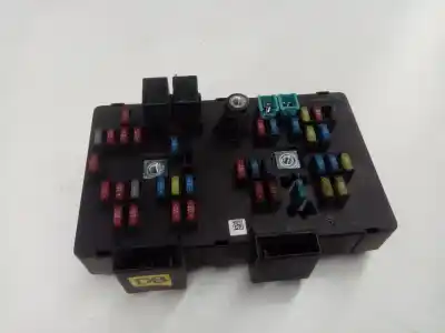 Pièce détachée automobile d'occasion boîtes à fusibles pour opel antara antara références oem iam ak62243