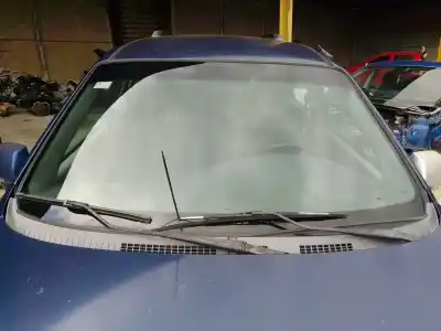 Second-hand car spare part windshield for kia carens 2.0 crdi ex monovolumen oem iam references 0k2fd63900