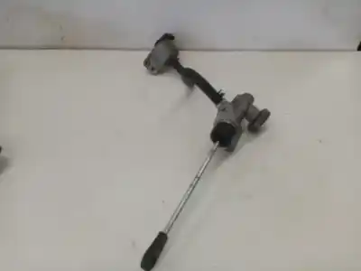 Pièce détachée automobile d'occasion pompe d'embrayage pour opel antara antara références oem iam 849467