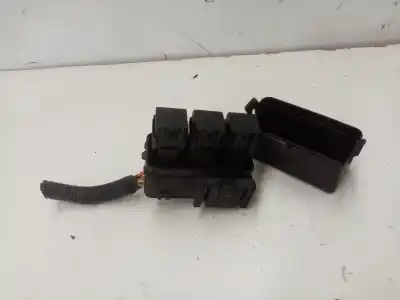 Pièce détachée automobile d'occasion boîtes à fusibles pour nissan qashqai (j10) acenta références oem iam 64200049