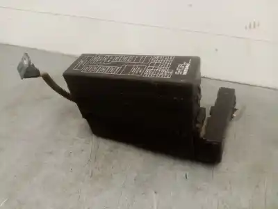Pezzo di ricambio per auto di seconda mano SCATOLA RELÈ/FUSIBILI per NISSAN PRIMERA BERLINA (P12) Acenta Riferimenti OEM IAM 71543266YA2  