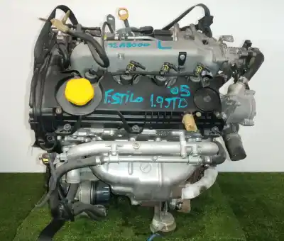 Pezzo di ricambio per auto di seconda mano motore completo per fiat stilo (192) 1.9 120 dynamic multijet riferimenti oem iam 192a8000  