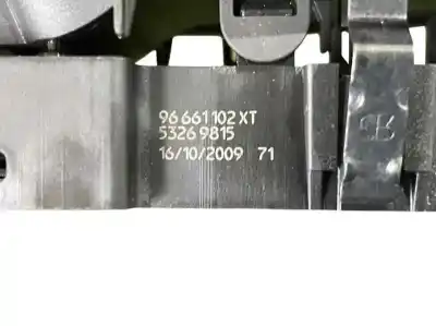 Peça sobressalente para automóvel em segunda mão botão / interruptor elevador vidro dianteiro direito por citroen c5 berlina 1.6 16v hdi fap referências oem iam 96661102xt  6490y8