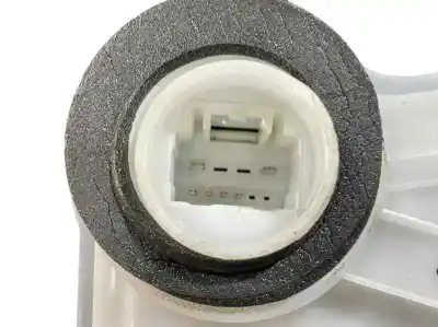 Peça sobressalente para automóvel em segunda mão fechadura da porta dianteira esquerda por toyota corolla (e21) sedan 1.8 16v hybrid referências oem iam 6904002491  