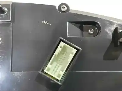 Peça sobressalente para automóvel em segunda mão quadrante por citroen c3 feel referências oem iam 9823019980  9832140580