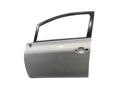Second-hand car spare part left front door for toyota auris sol oem iam references 6700202260