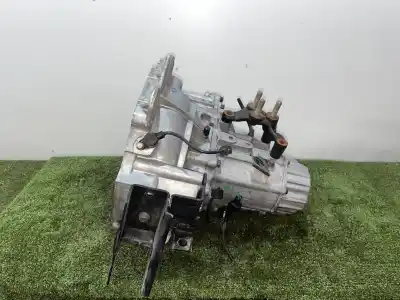 Second-hand car spare part GEARBOX for KIA CARENS  OEM IAM references K2A5  