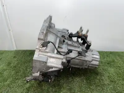Second-hand car spare part GEARBOX for KIA CARENS  OEM IAM references K2A5  