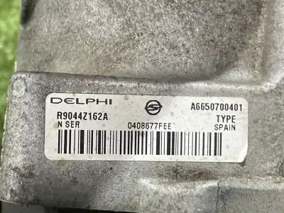 Pezzo di ricambio per auto di seconda mano pompa diniezione per ssangyong rodius 2.7 turbodiesel cat riferimenti oem iam r9044z162a a6650700401 