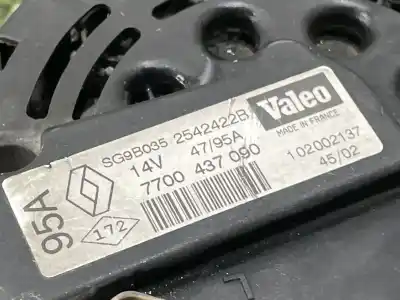 Автозапчастина б/у генератор для renault clio ii fase ii (b/cb0) 1.2 16v посилання на oem iam sg9b035 7700437090 