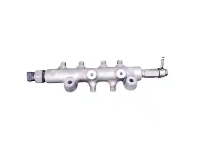Pièce détachée automobile d'occasion RAMPE D'INJECTEUR pour MAZDA 6 BERLINA (GG)  Références OEM IAM RF7J13GC0  RF7J-13-GC0