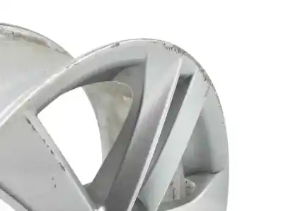 Second-hand car spare part rim for toyota corolla (e21) sedan 1.8 16v hybrid oem iam references 4261102r20  medidas: 16 x 7j et 40