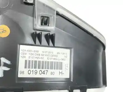 Peça sobressalente para automóvel em segunda mão quadrante por peugeot 208 1.2 12v vti referências oem iam 9801904780  9813868880