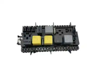 Pièce détachée automobile d'occasion BOÎTES À FUSIBLES pour MERCEDES-BENZ CLASE A (W176)  Références OEM IAM A2469067100  