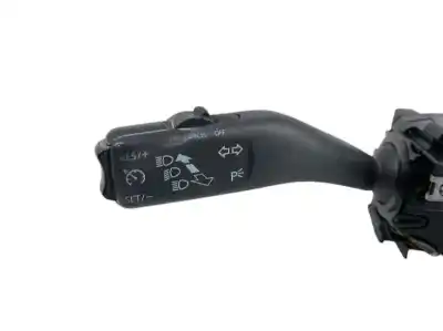 Peça sobressalente para automóvel em segunda mão comandos de alavanca por skoda rapid spaceback (nh1) 1.6 tdi referências oem iam 6ra953501t  6ra953513b
