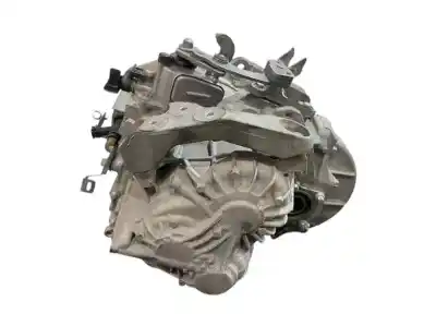 Автозапчастина б/у коробка передач для chevrolet trax 1.7 d посилання на oem iam m32017d 55584483 55583934