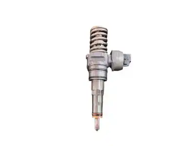 Recambio de automóvil de segunda mano de INYECTOR para SEAT CORDOBA BERLINA (6L2) 1.9 TDI referencias OEM IAM 037130073BN  