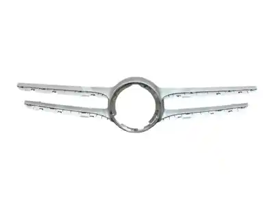 Piesă de schimb auto la mâna a doua GRILÃ DE AIRERISIRE PARTEA DIN FATÃ pentru MERCEDES-BENZ CLASE C W205 LIM C 220 CDI BlueTEC 205.004 Referințe OEM IAM A2058880900  