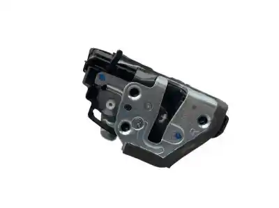 Peça sobressalente para automóvel em segunda mão fechadura da porta traseira direita por toyota auris active referências oem iam 6905005051  69050-05051