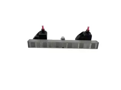 Tweedehands auto-onderdeel CENTRAAL REMLICHT voor TOYOTA AURIS Active OEM IAM-referenties 8157005100  