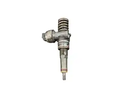 Second-hand car spare part INJECTOR for SKODA OCTAVIA BERLINA (1Z3) 1.9 TDI OEM IAM references 038130073AJ  