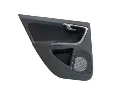 Peça sobressalente para automóvel em segunda mão forra / revestimento da porta traseira esquerda por volvo v60 kombi 2.0 diesel d4 referências oem iam 8635869