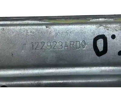 Автозапчастина б/у регулятор скла заднього правого для renault espace v (jr_) 1.6 dci 160 посилання на oem iam 827204540r  