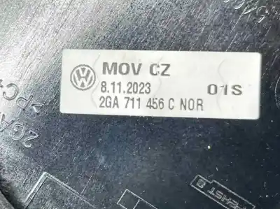 Автозапчасти б/у накладка рычага передач за volkswagen t-roc (a11, d11) 2.0 tdi ссылки oem iam 2ga711456c  