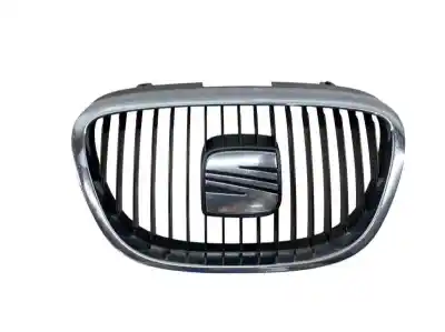 Tweedehands auto-onderdeel voorbumpergrille voor seat leon (1p1) 1.9 tdi oem iam-referenties 5p0853651a