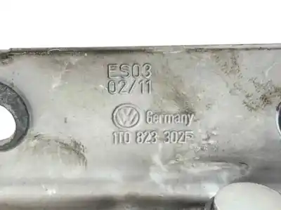 Автозапчастина б/у петля капота для volkswagen caddy ka/kb (2c) 1.6 tdi посилання на oem iam 1t0823302f  1t0823302e